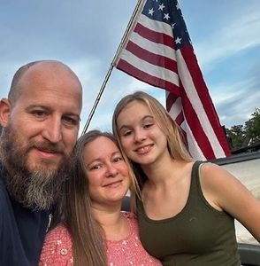 Meet your Posher, Amie